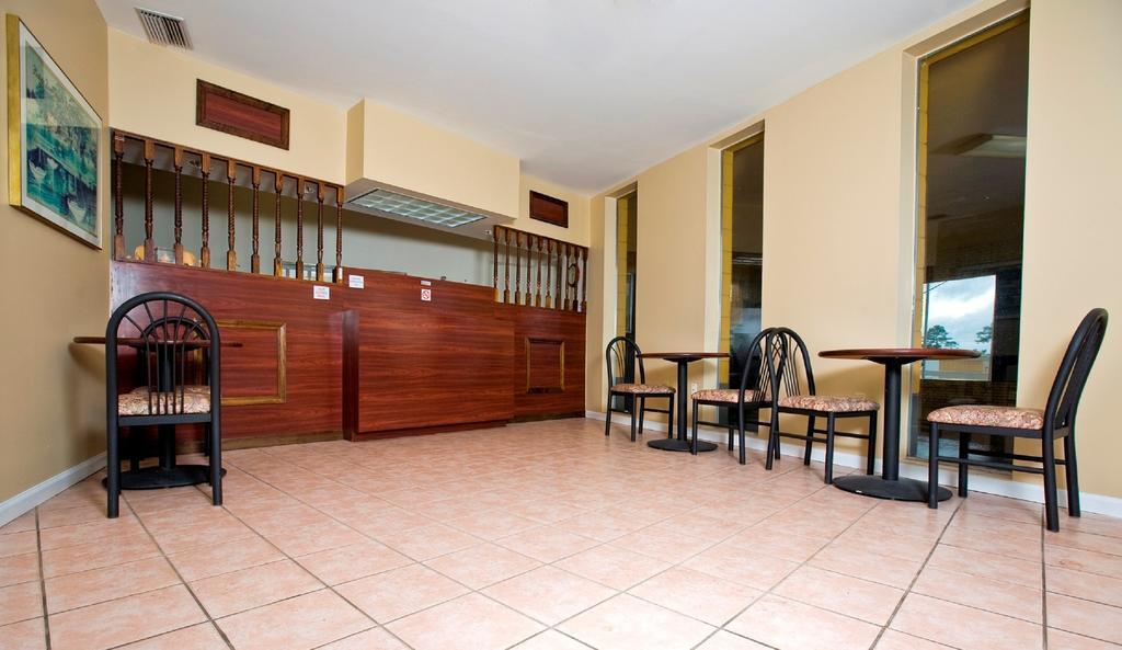 Budget Inn - Palatka Restaurant foto